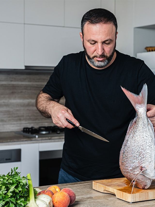 How to Fillet a Whole Fish: Tips & Hacks from an Award-Winning Chef | Man of Many